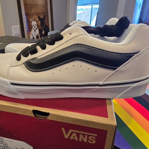 Vans Knu Skool Sneakers Suede White Black VN0009QCYB2 Mens Size 12 Skateboarding - Picture 1 of 9